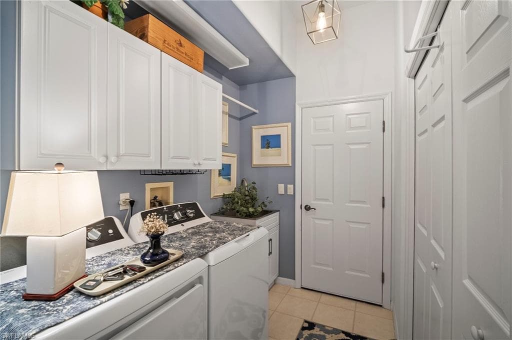 8386 Danbury Blvd, Naples, FL 34120-41