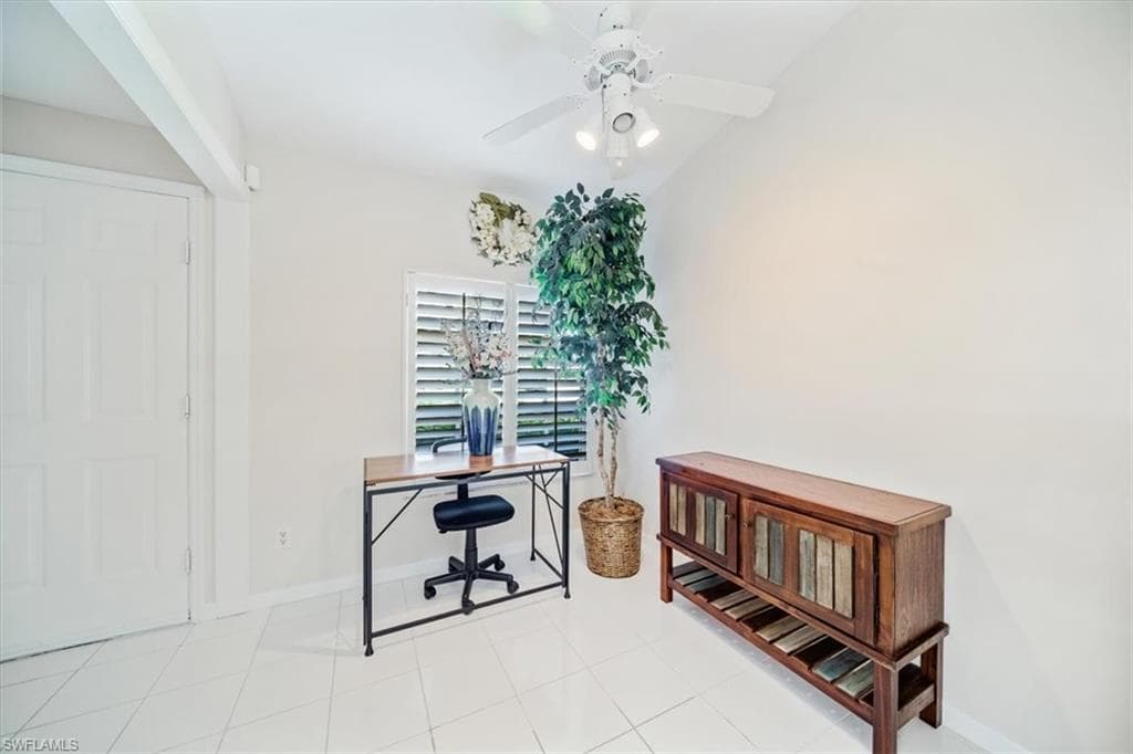 6646 Castlelawn Pl, Naples, FL 34113-12