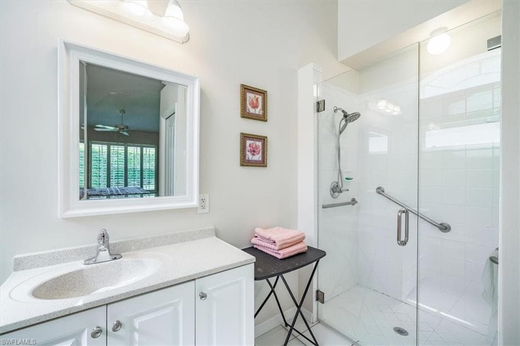 6646 Castlelawn Pl, Naples, FL 34113-14