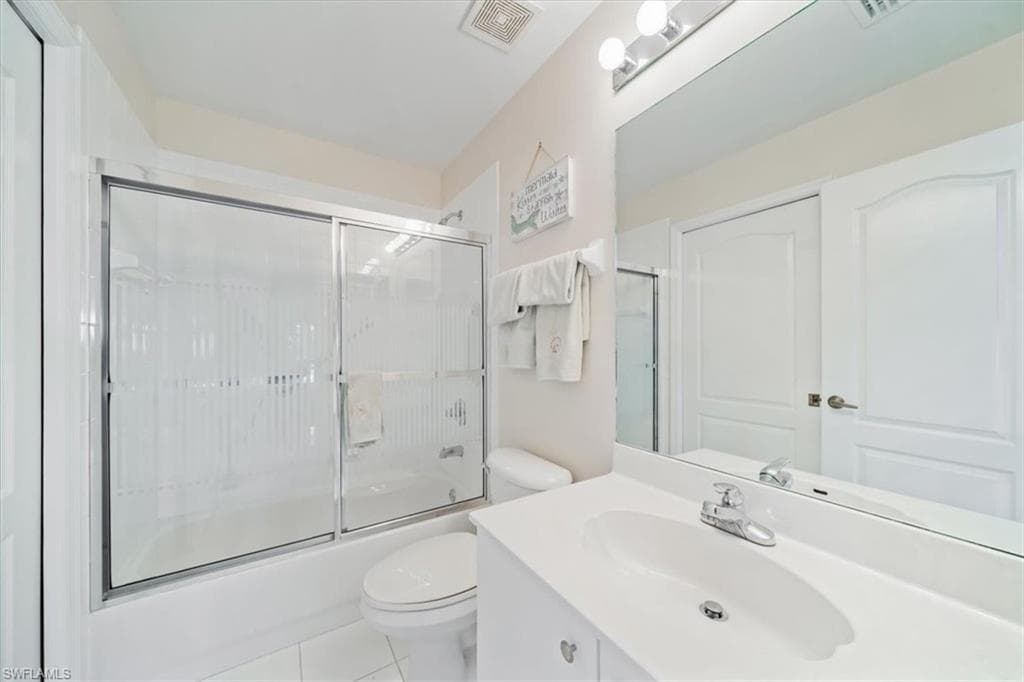 6646 Castlelawn Pl, Naples, FL 34113-17
