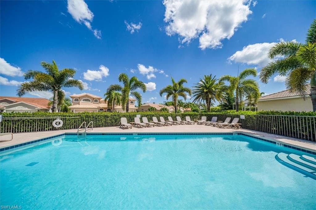 6646 Castlelawn Pl, Naples, FL 34113-22