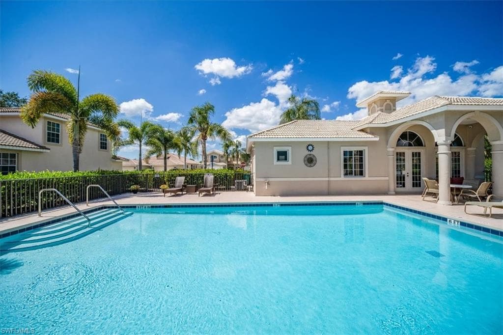 6646 Castlelawn Pl, Naples, FL 34113-23