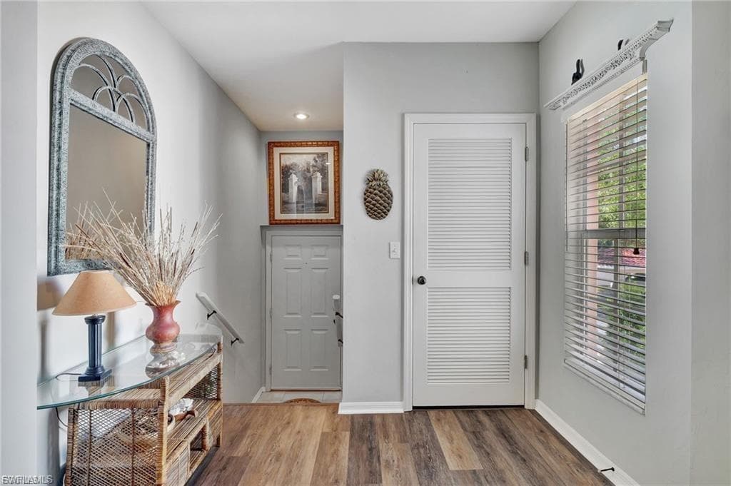 102 Siena Way 1306, Naples, FL 34119-3
