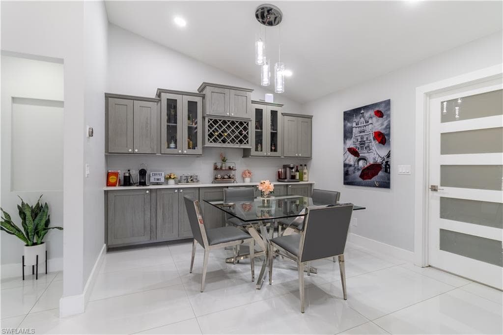 2727 40th Ave SE, Naples, FL 34117-10