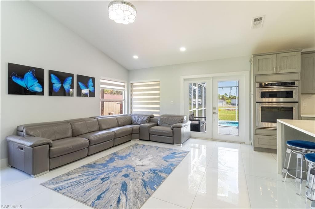 2727 40th Ave SE, Naples, FL 34117-12