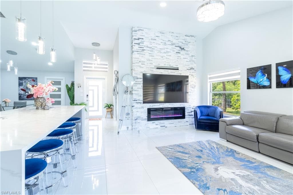 2727 40th Ave SE, Naples, FL 34117-13