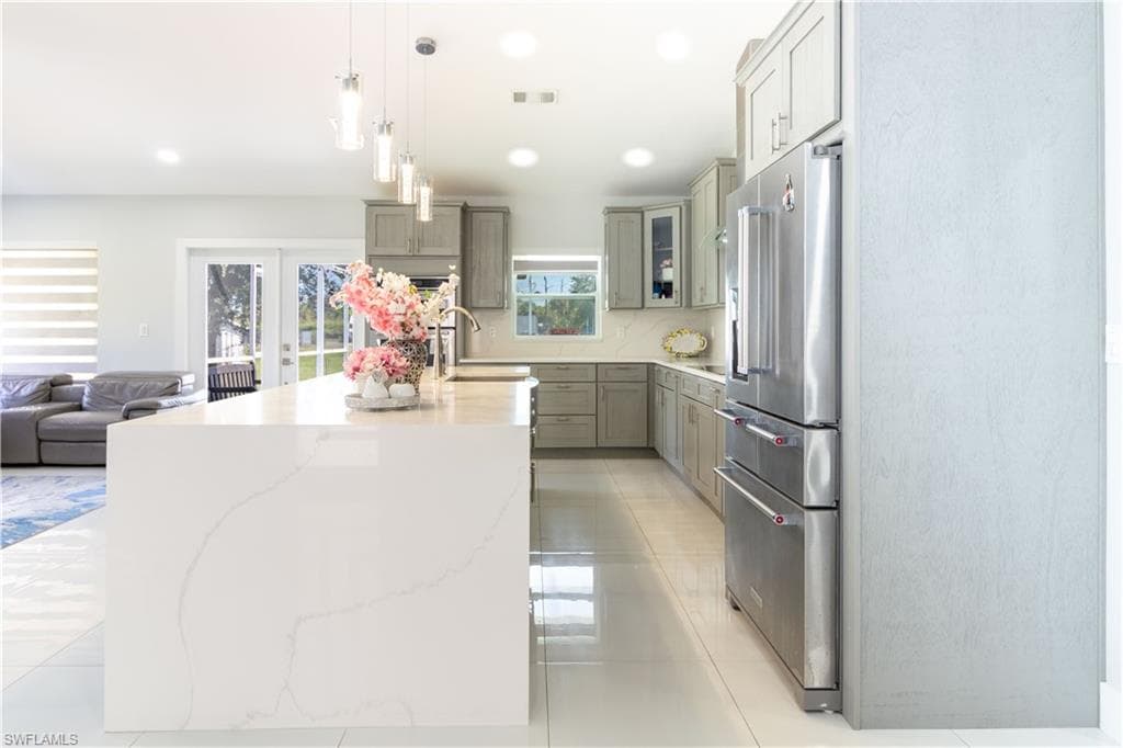 2727 40th Ave SE, Naples, FL 34117-16