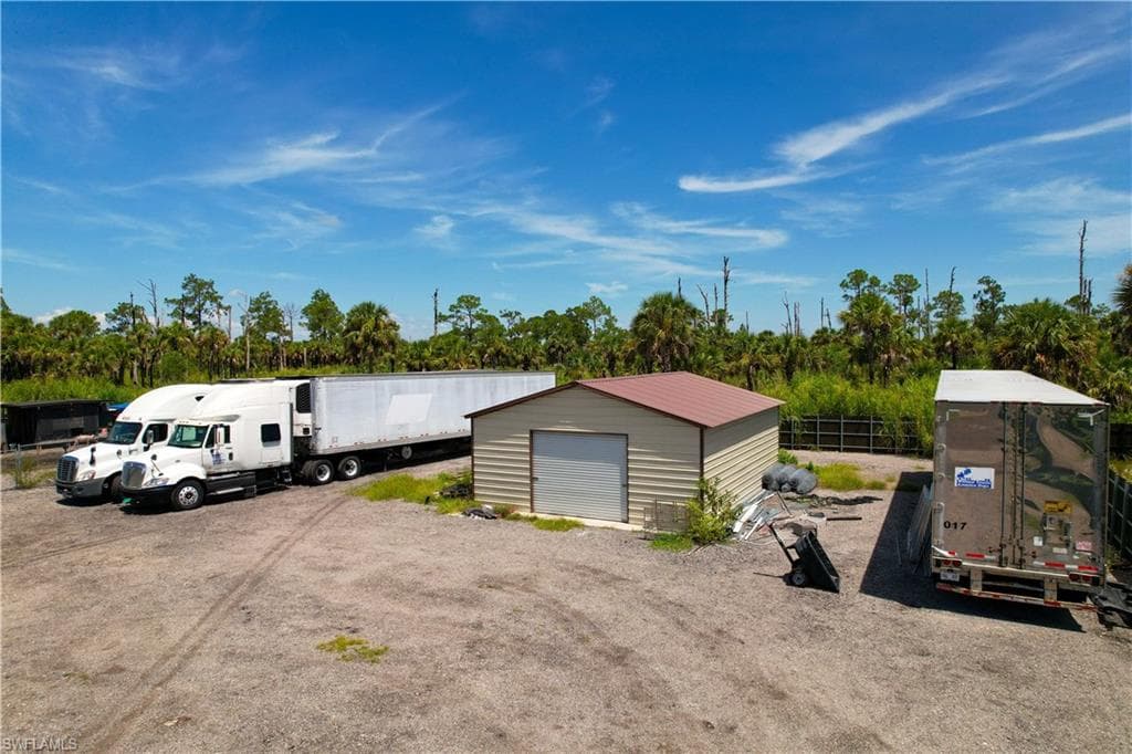 2727 40th Ave SE, Naples, FL 34117-34