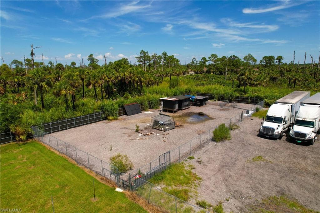 2727 40th Ave SE, Naples, FL 34117-43