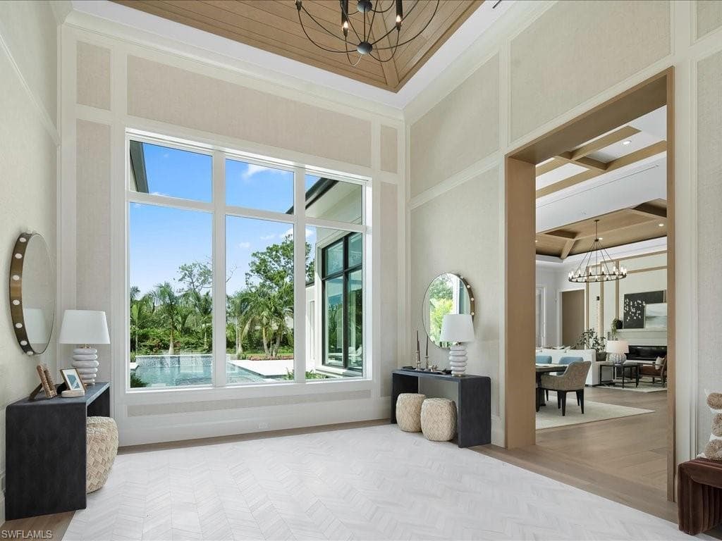 208 Hickory Rd, Naples, FL 34108-14