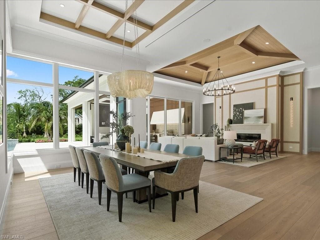 208 Hickory Rd, Naples, FL 34108-16