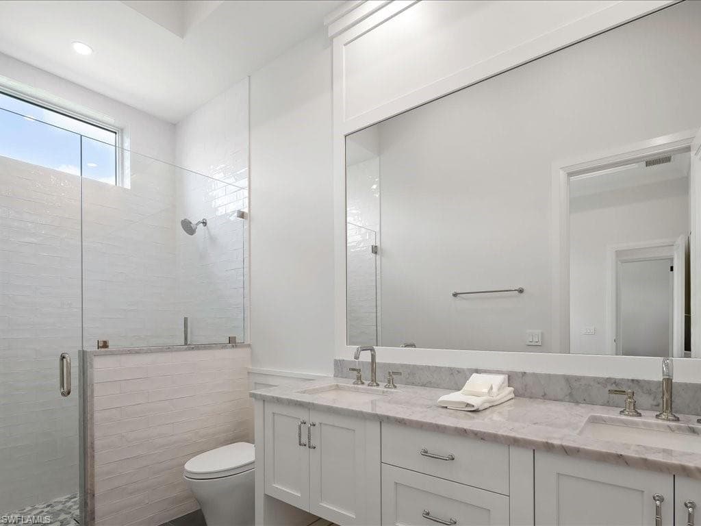 208 Hickory Rd, Naples, FL 34108-40