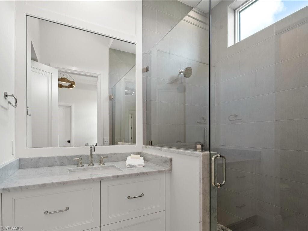 208 Hickory Rd, Naples, FL 34108-42