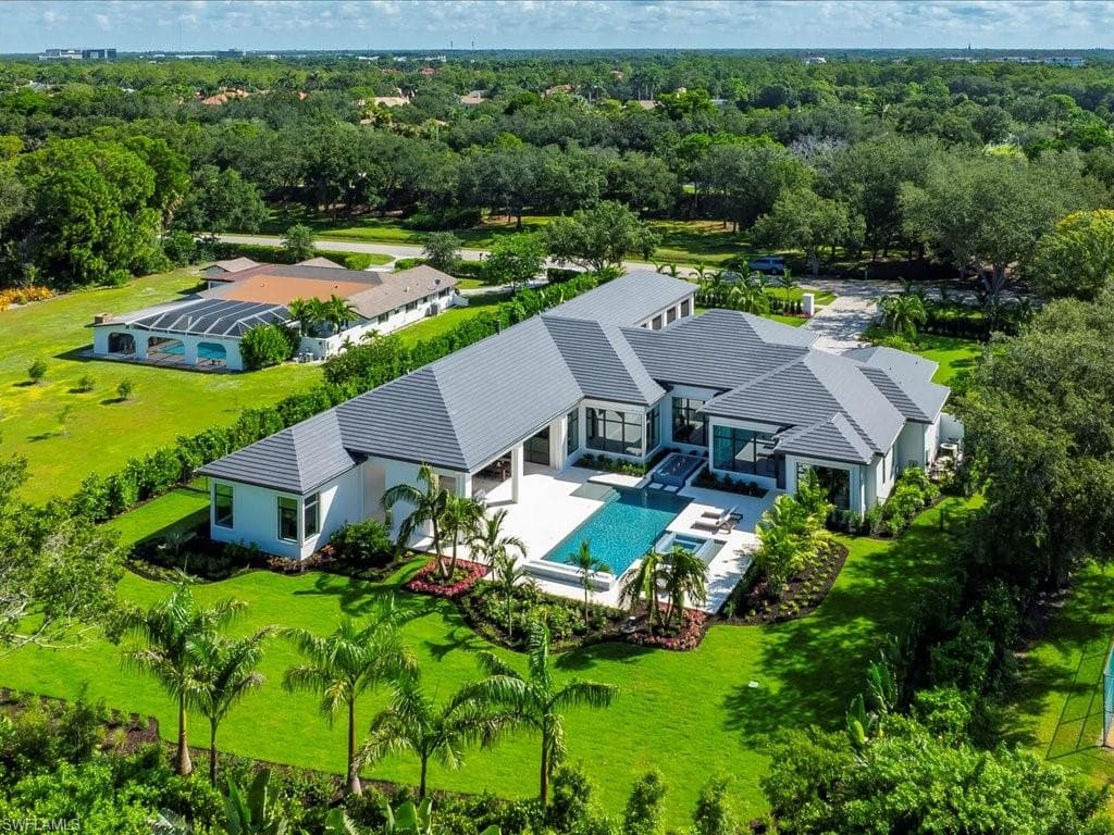 208 Hickory Rd, Naples, FL 34108-51