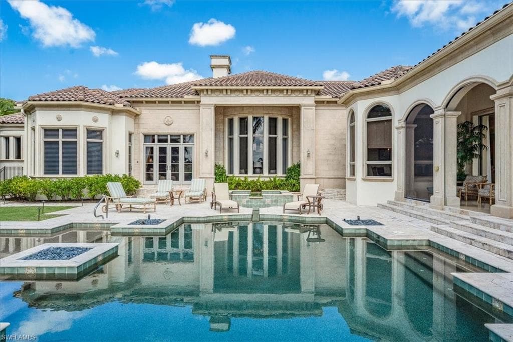 2116 Canna Way, Naples, FL 34105-45