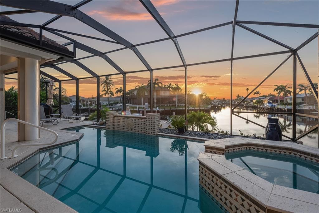 52 Madagascar Ct, Marco Island, FL 34145-28