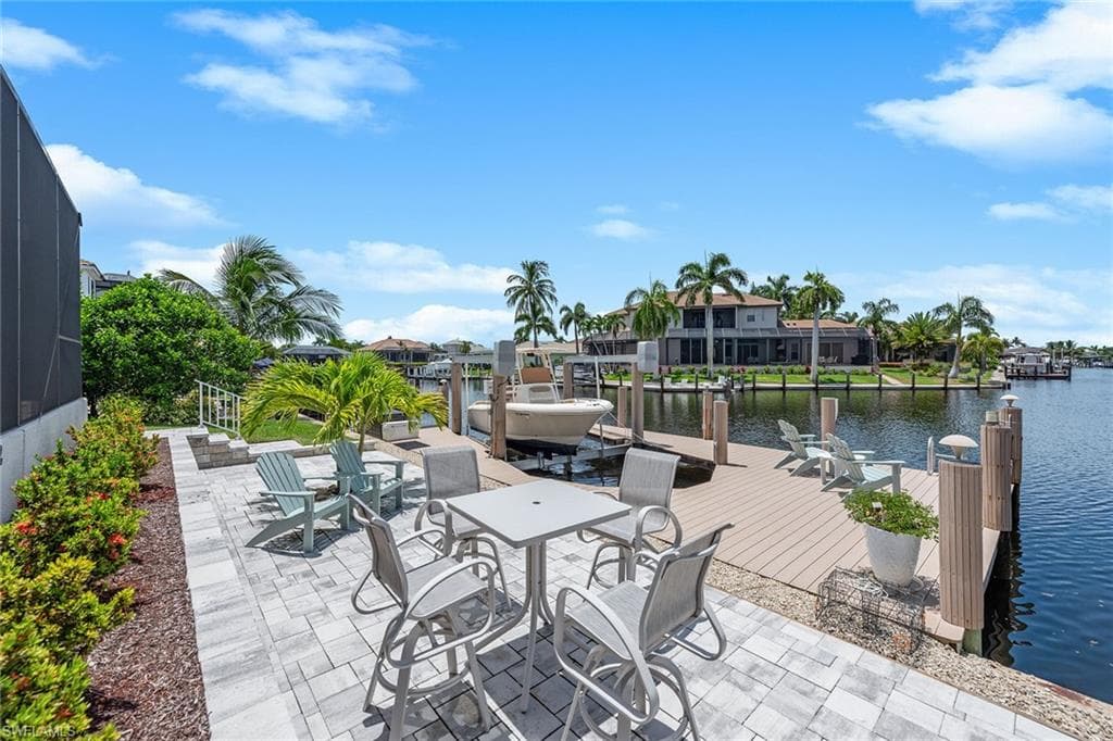 52 Madagascar Ct, Marco Island, FL 34145-36