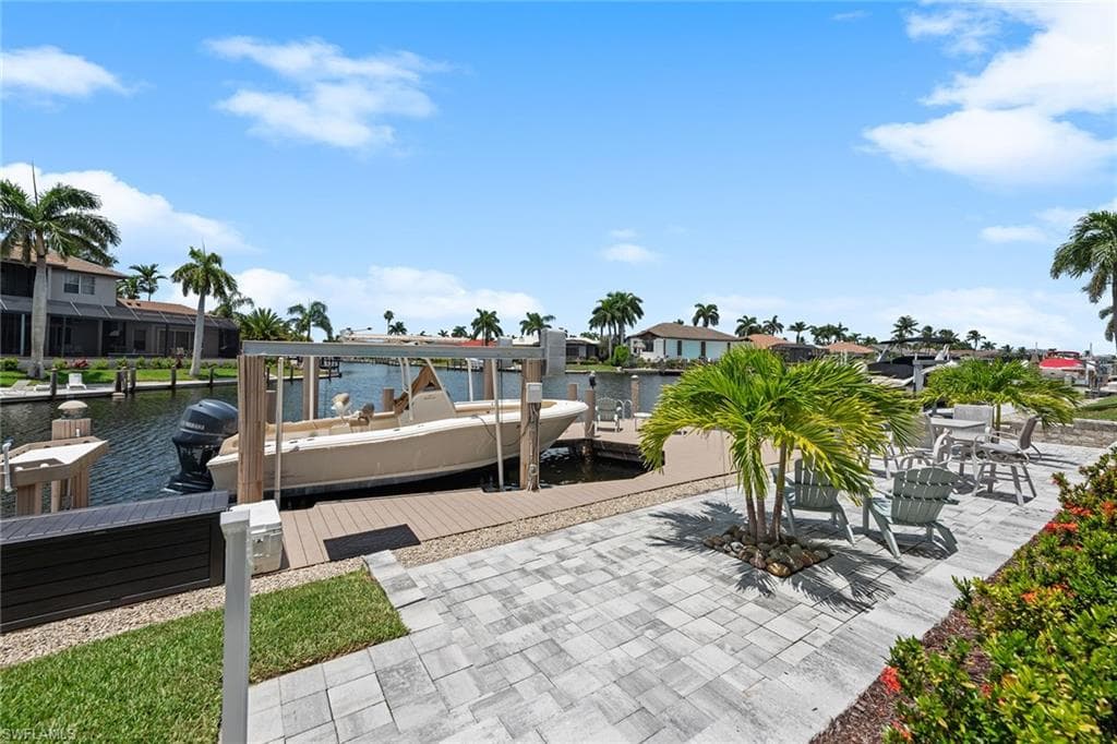 52 Madagascar Ct, Marco Island, FL 34145-38