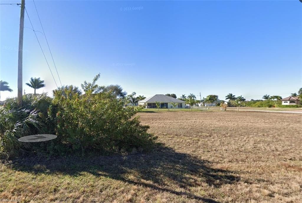 3520 15th Ter, Cape Coral, FL 33993-4