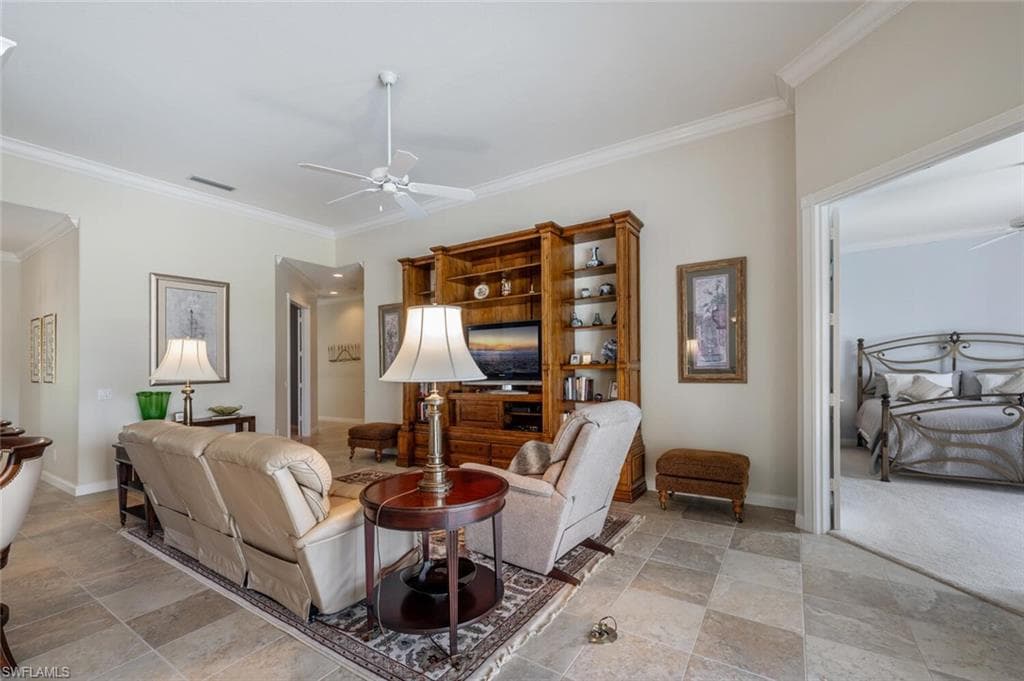 7025 Leopardi Ct, Naples, FL 34114-12