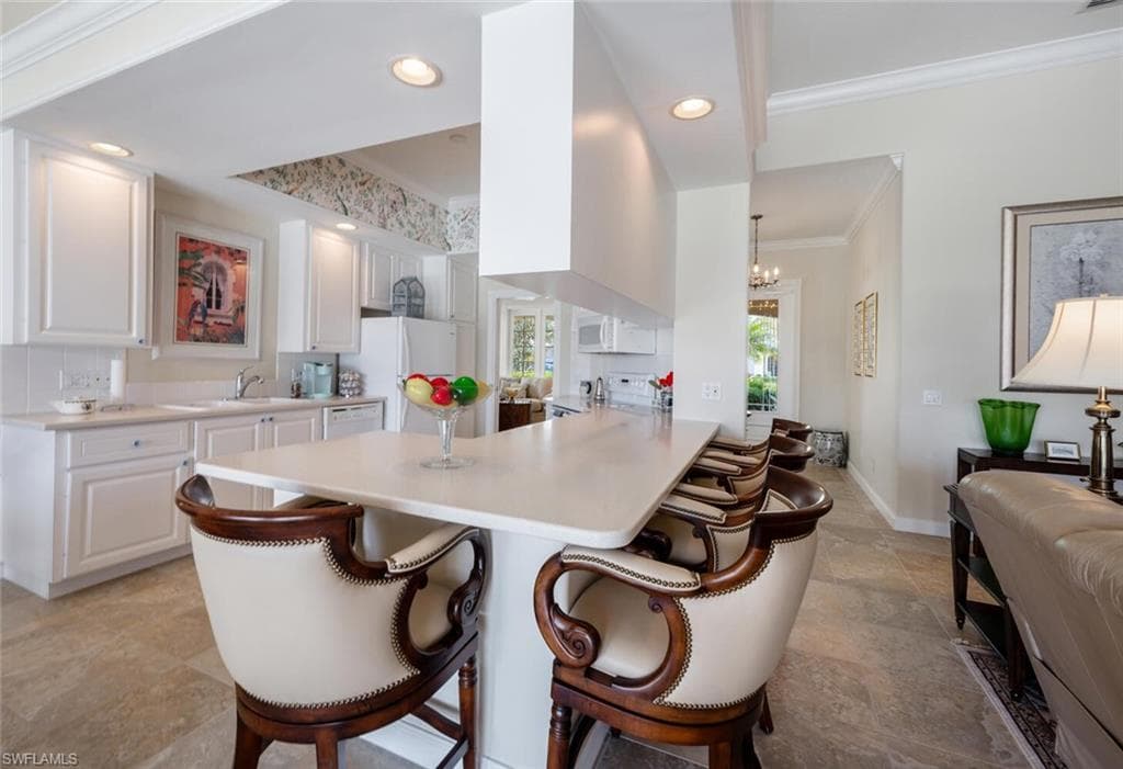7025 Leopardi Ct, Naples, FL 34114-18