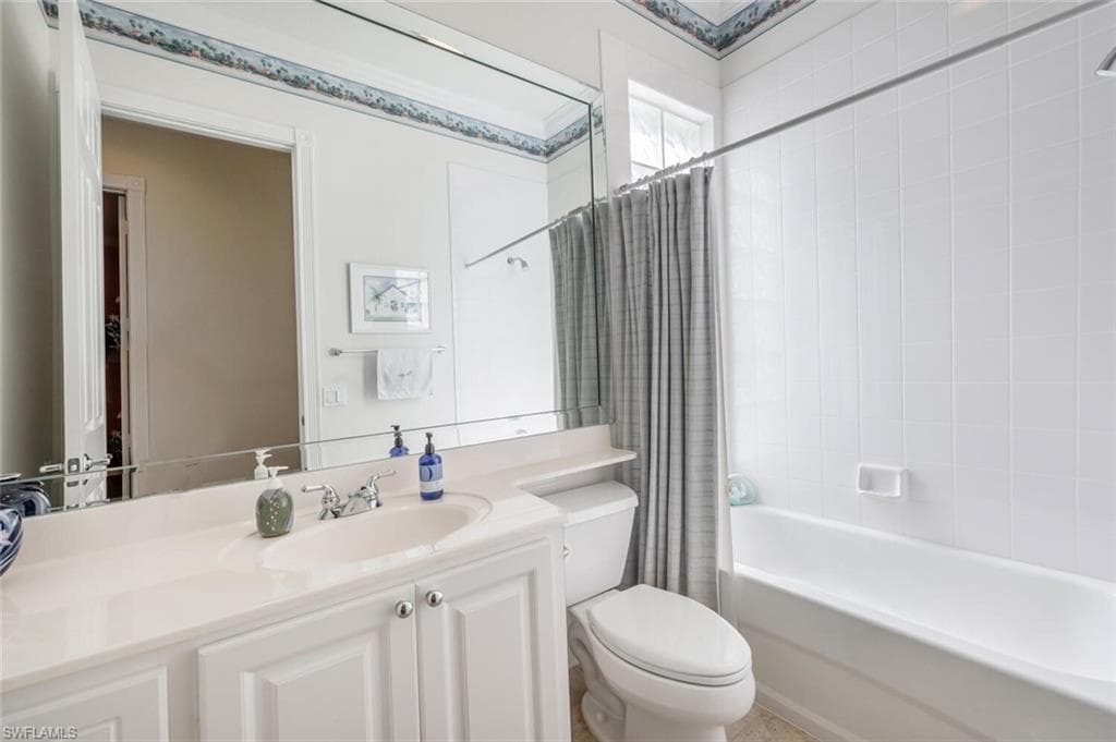 7025 Leopardi Ct, Naples, FL 34114-34