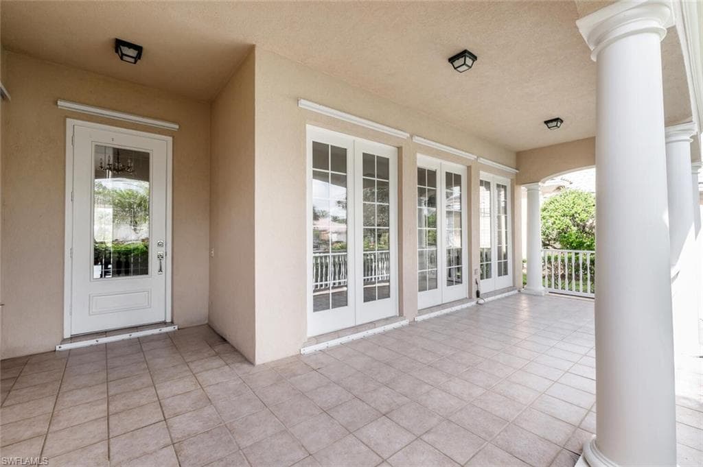 7025 Leopardi Ct, Naples, FL 34114-4