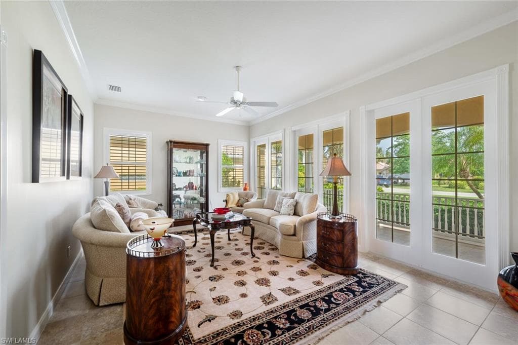 7025 Leopardi Ct, Naples, FL 34114-7