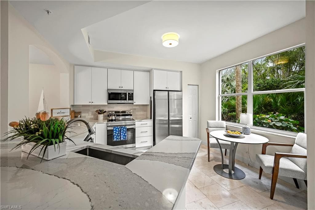 20940 Island Sound Cir 105, Estero, FL 33928-3