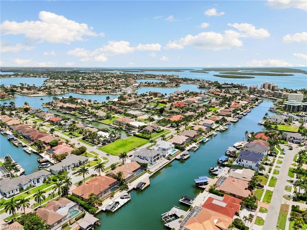 700 Partridge Ct, Marco Island, FL 34145-38