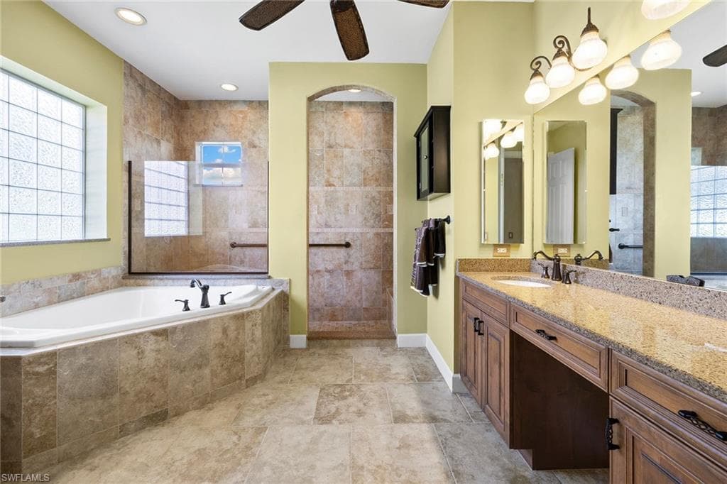 12158 Wicklow Ln, Naples, FL 34120-23