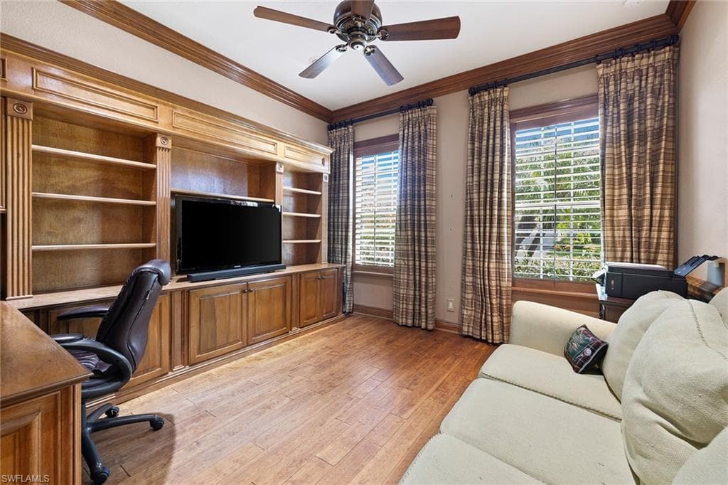12158 Wicklow Ln, Naples, FL 34120-26