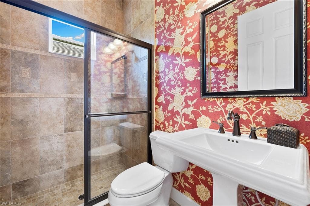 12158 Wicklow Ln, Naples, FL 34120-32