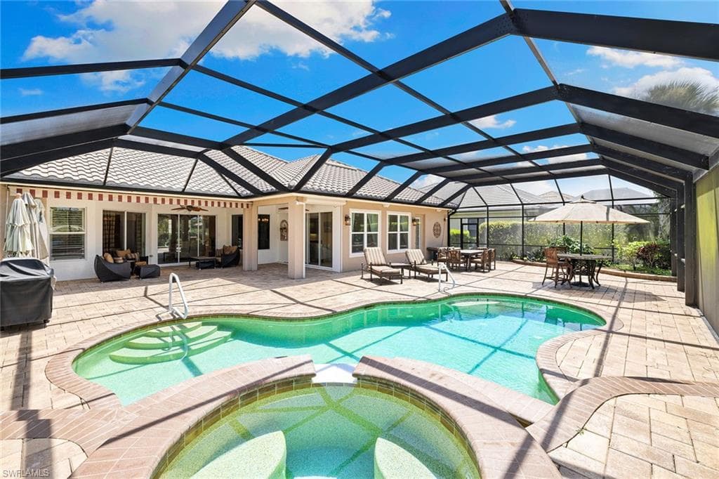 12158 Wicklow Ln, Naples, FL 34120-38