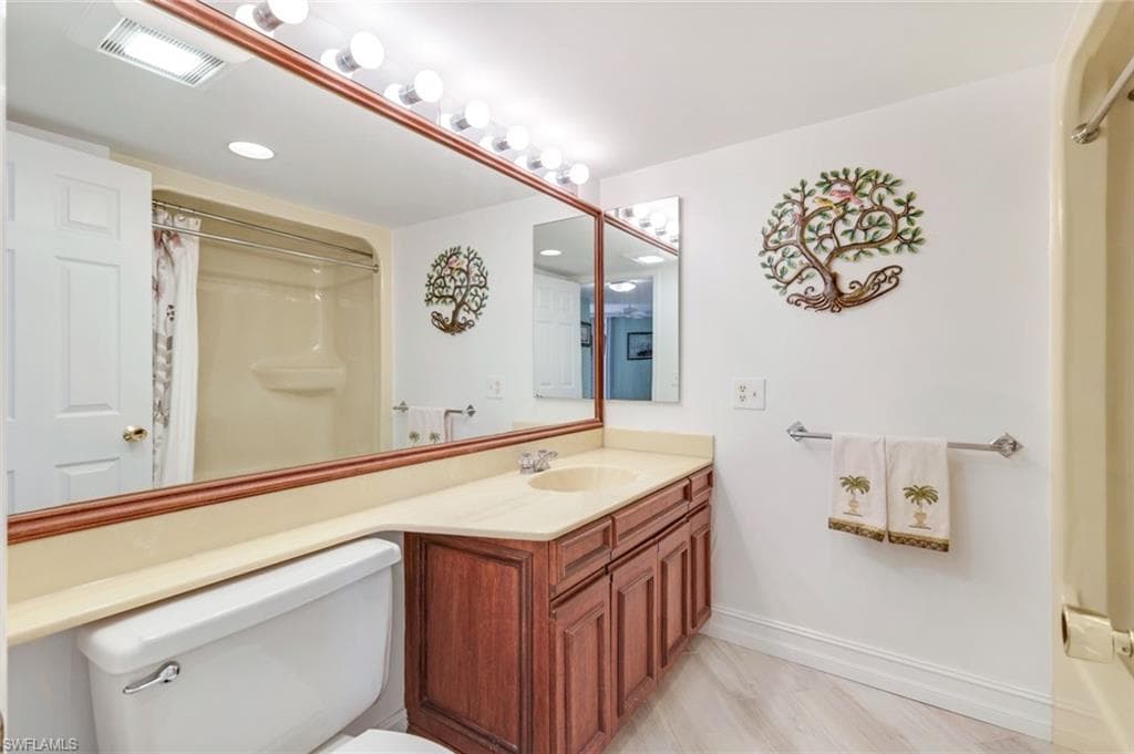 4041 Gulf Shore Blvd N 403, Naples, FL 34103-29