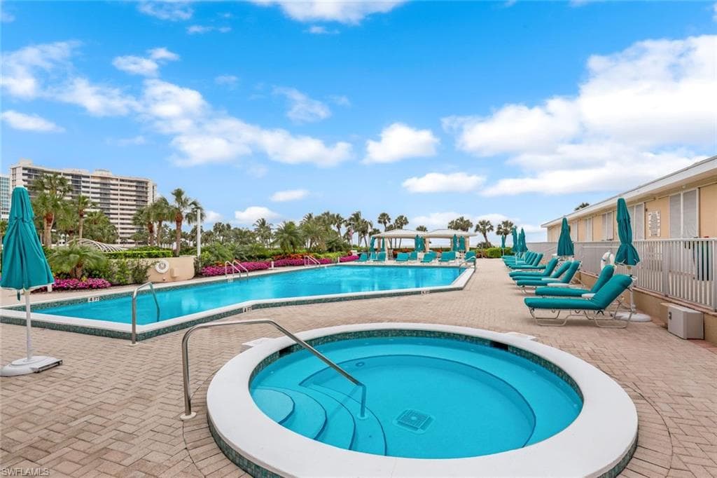 4041 Gulf Shore Blvd N 403, Naples, FL 34103-32