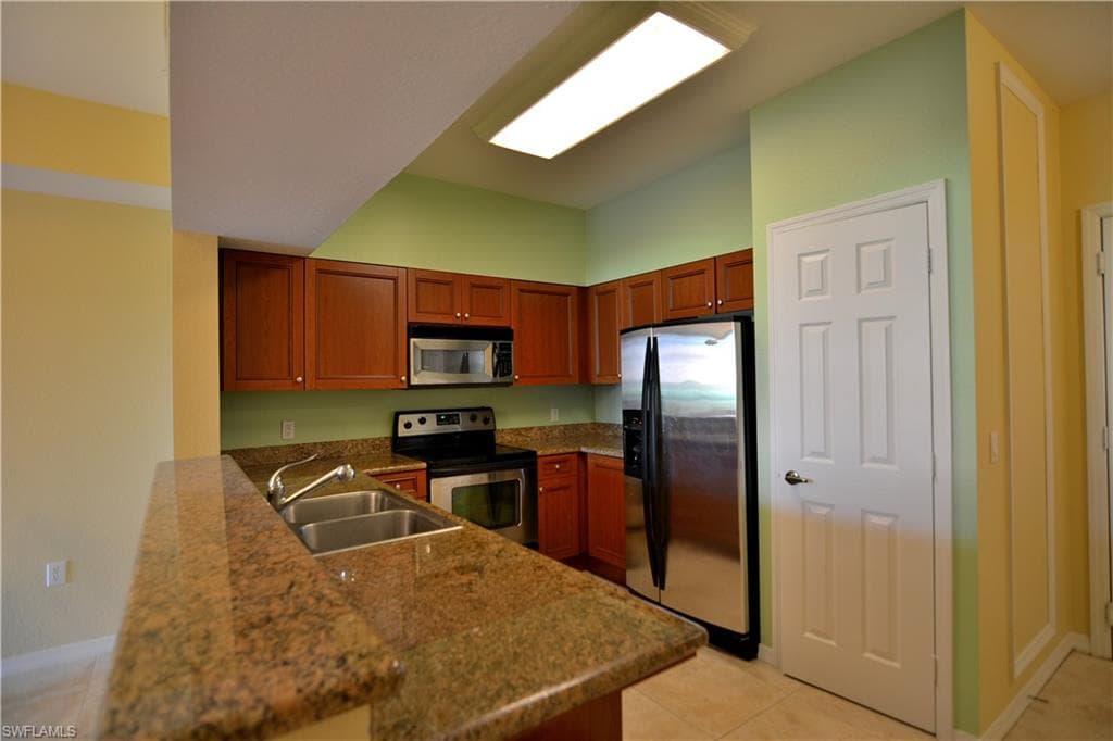 20221 Estero Gardens Cir 107, Estero, FL 33928-9
