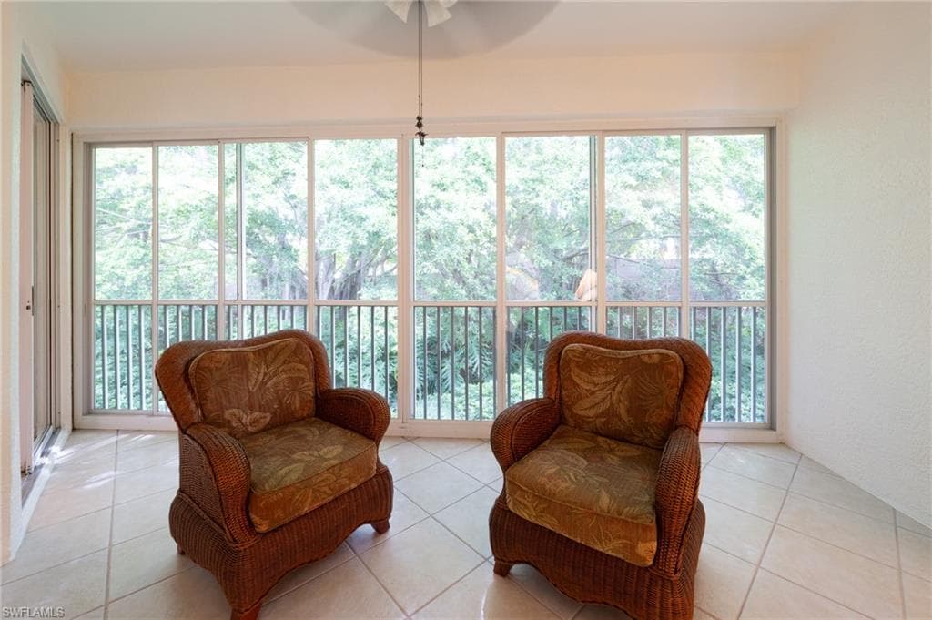 2200 Arielle Dr 1005, Naples, FL 34109-13