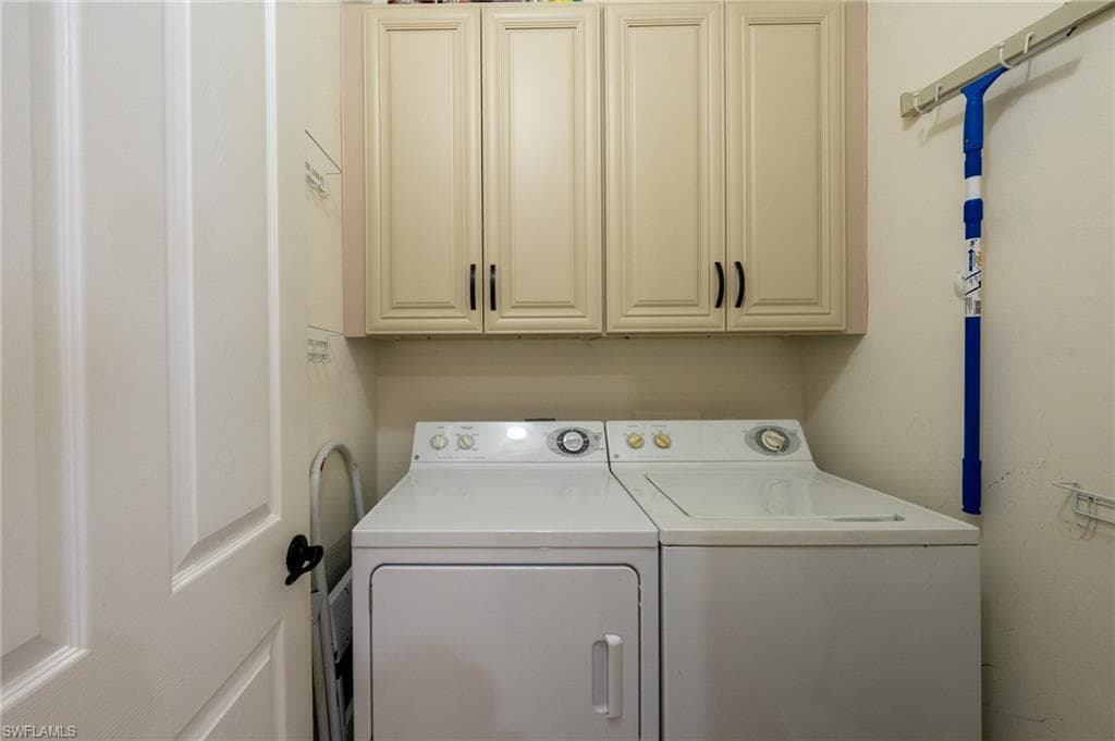 2200 Arielle Dr 1005, Naples, FL 34109-7