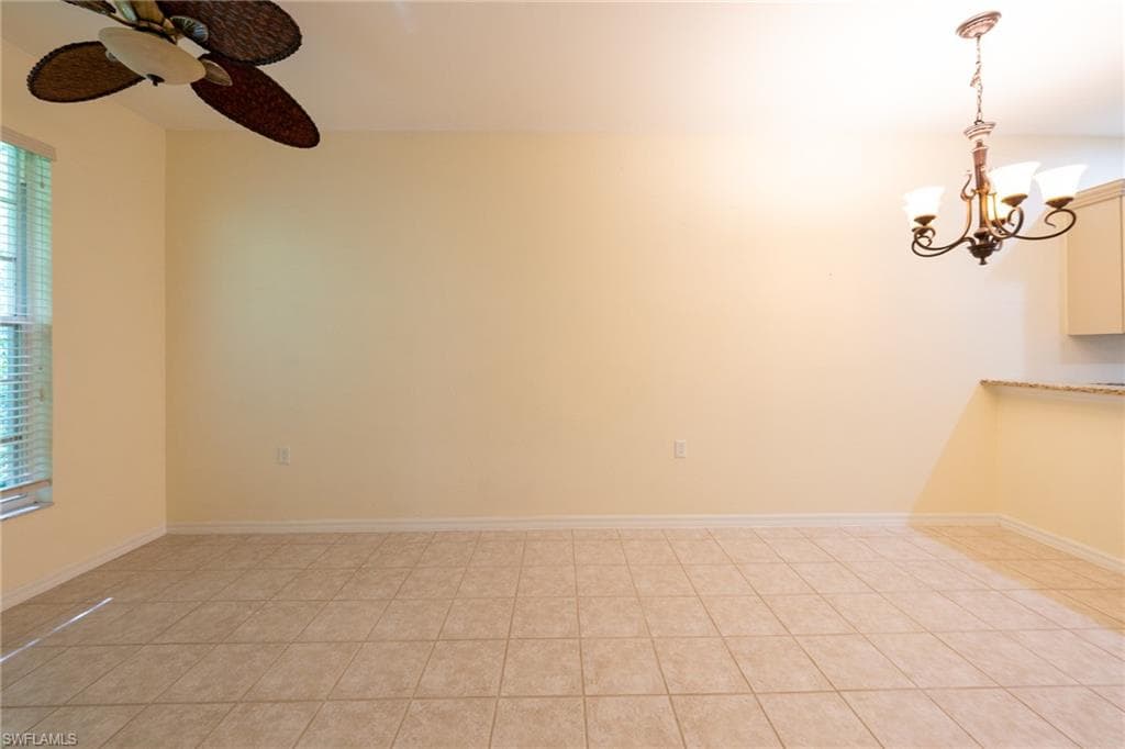 2200 Arielle Dr 1005, Naples, FL 34109-8