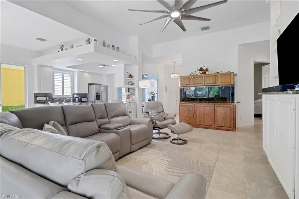8507 Alessandria Ct, Naples, FL 34114-10