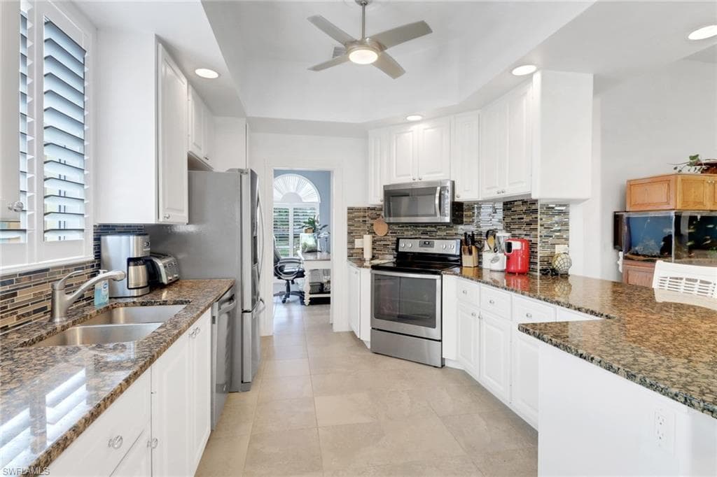 8507 Alessandria Ct, Naples, FL 34114-15