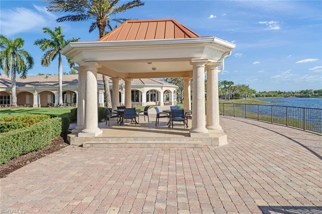 8507 Alessandria Ct, Naples, FL 34114-38