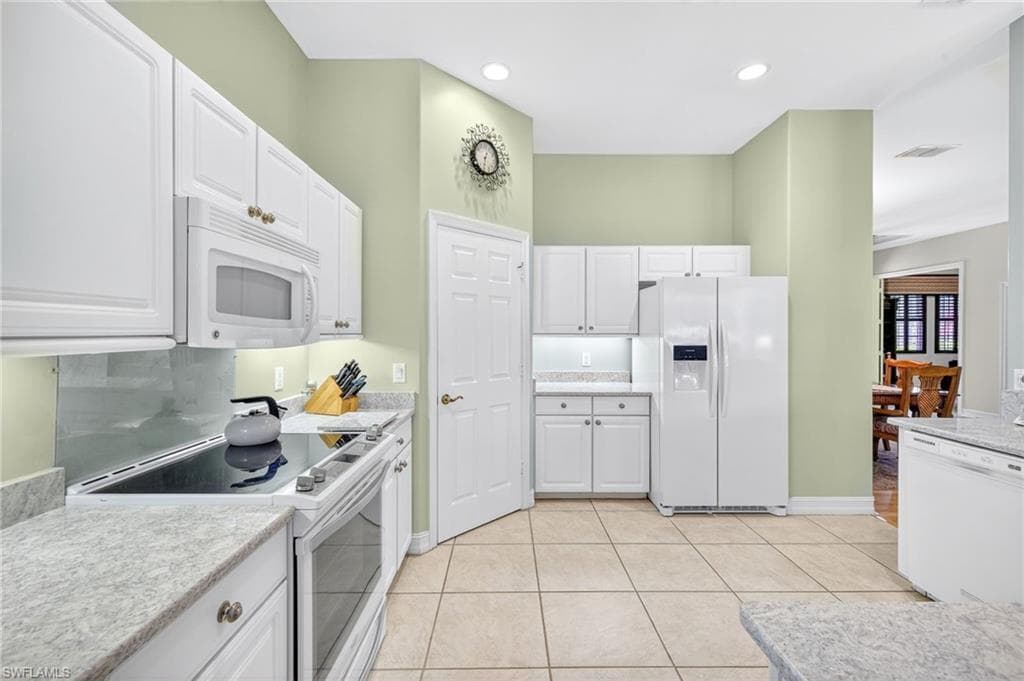 21812 Masters Cir, Estero, FL 33928-11