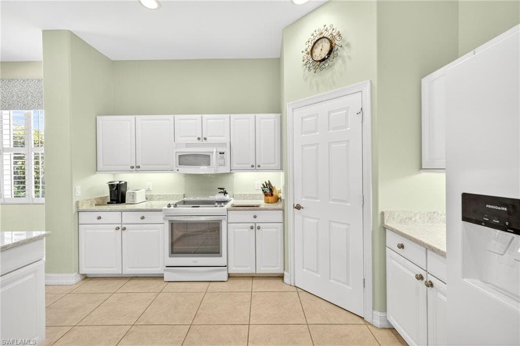 21812 Masters Cir, Estero, FL 33928-12