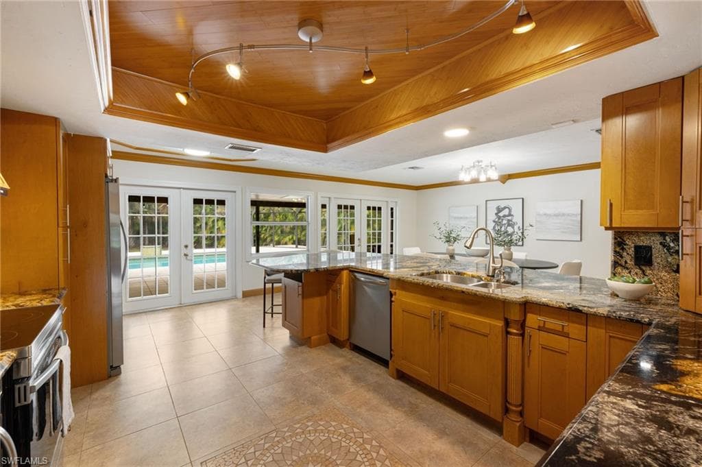 5141 Palmetto Woods Dr, Naples, FL 34119-20