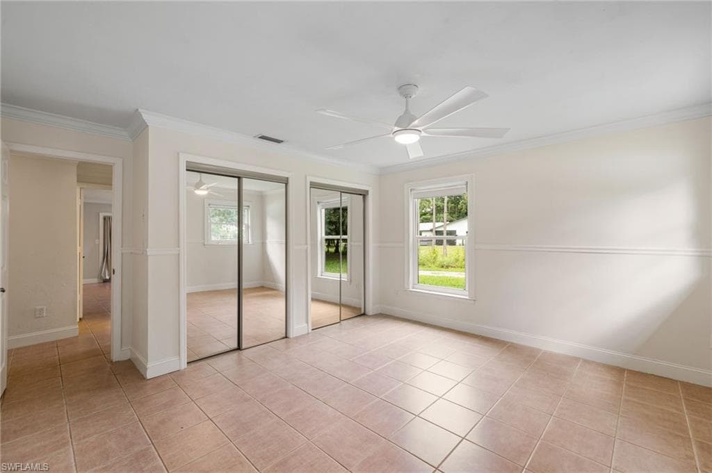 5141 Palmetto Woods Dr, Naples, FL 34119-33