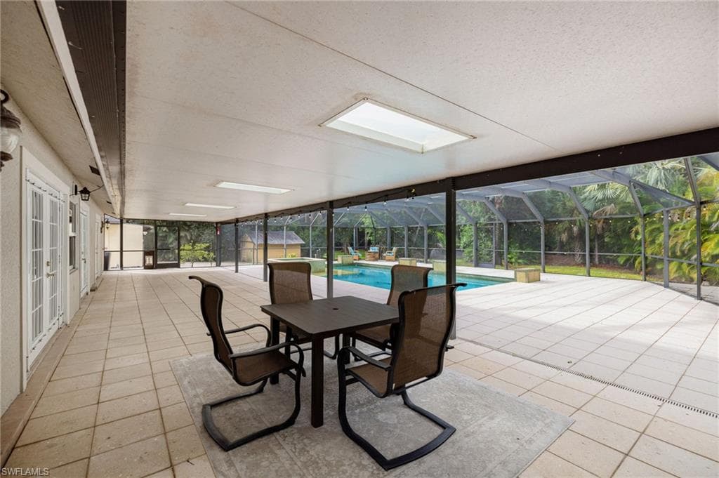 5141 Palmetto Woods Dr, Naples, FL 34119-41