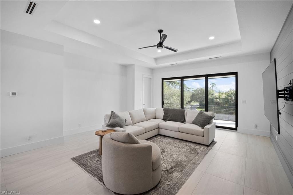 27148 Serrano Way, Bonita Springs, FL 34135-27