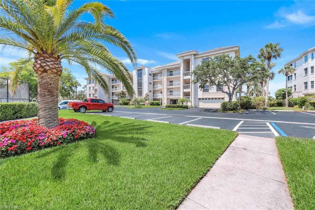 4120 Bayhead Dr 105, Bonita Springs, FL 34134-40